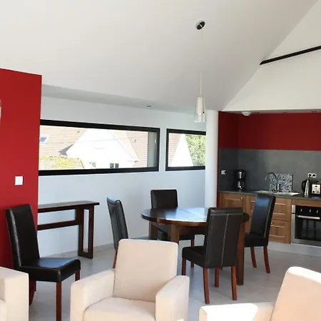 Apartment Bord De Mer: Beachfront Near Arromanches *